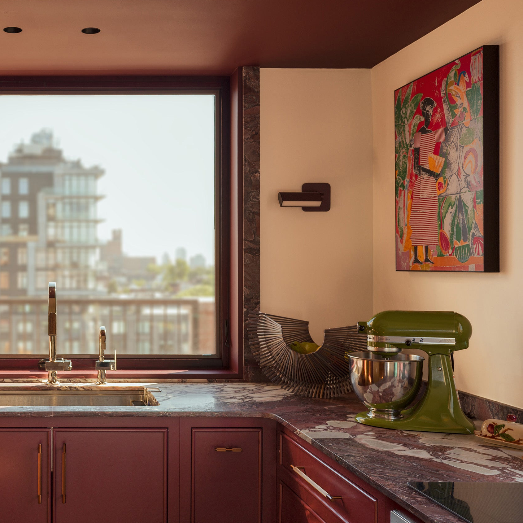 Skyline kitchen