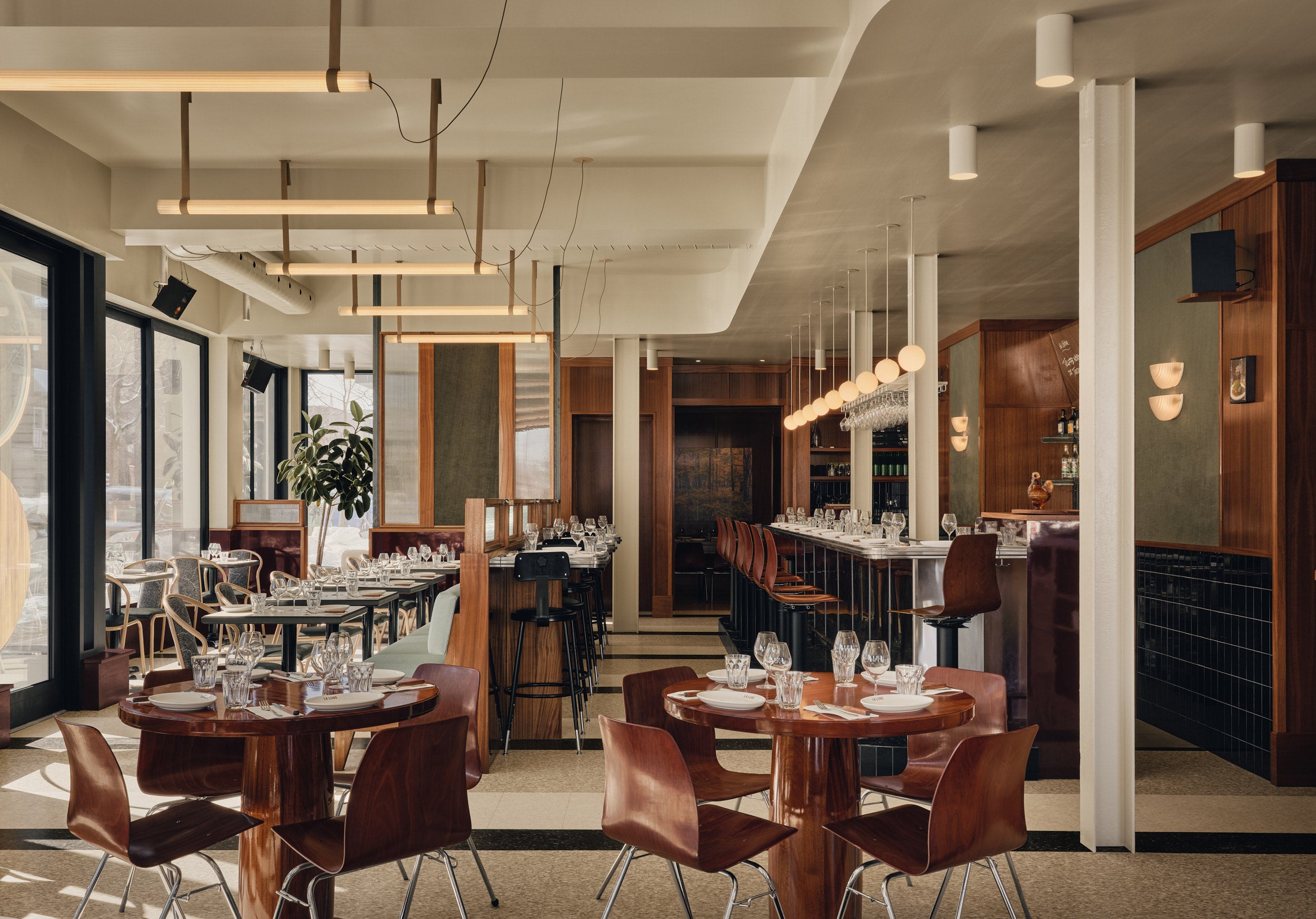 Lambert et Fils Rotisserie La Lune 3